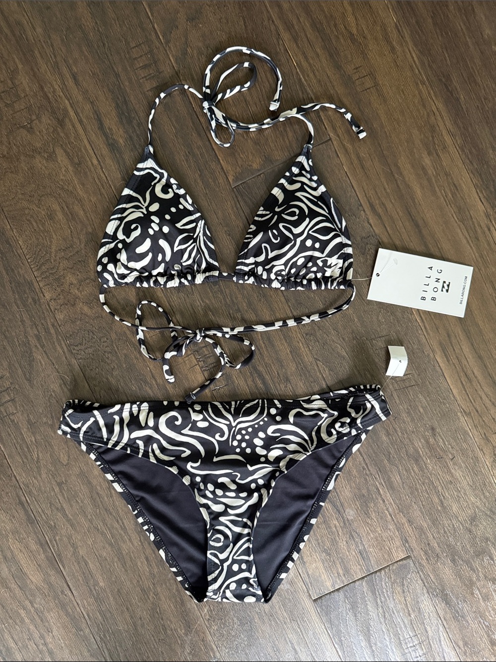 NWT Billabong Bikini Set L